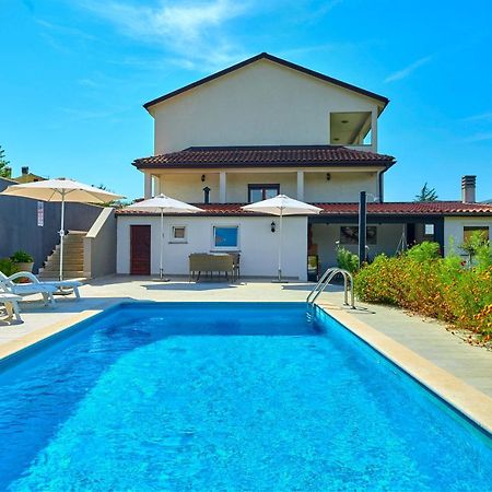 Holiday House Emma Burici Ngoại thất bức ảnh