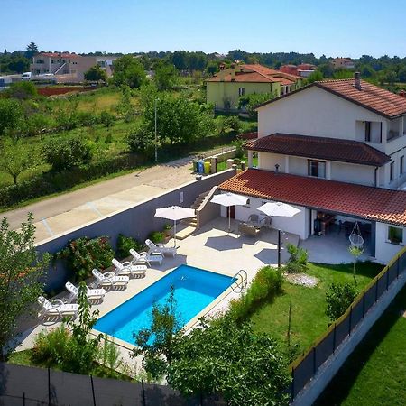 Holiday House Emma Burici Ngoại thất bức ảnh
