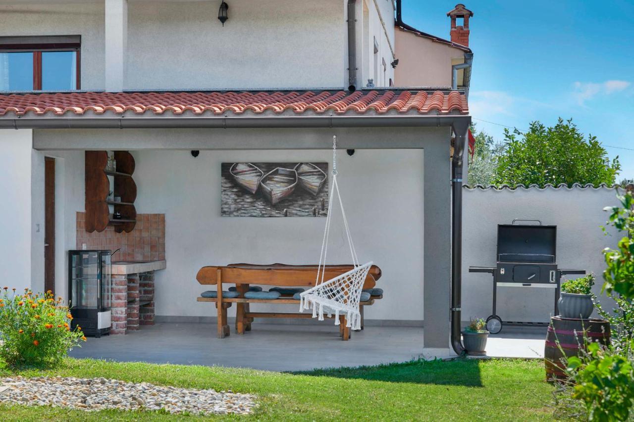 Holiday House Emma Burici Ngoại thất bức ảnh