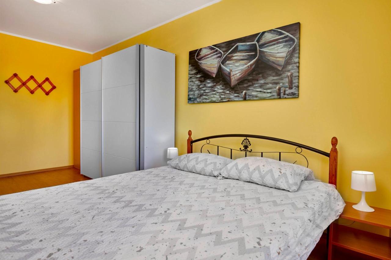 Holiday House Emma Burici Ngoại thất bức ảnh