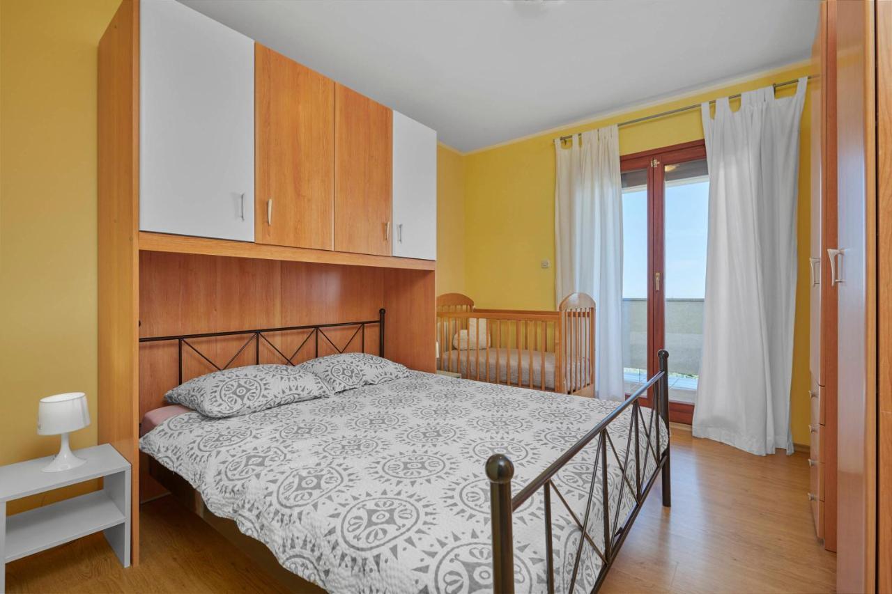 Holiday House Emma Burici Ngoại thất bức ảnh