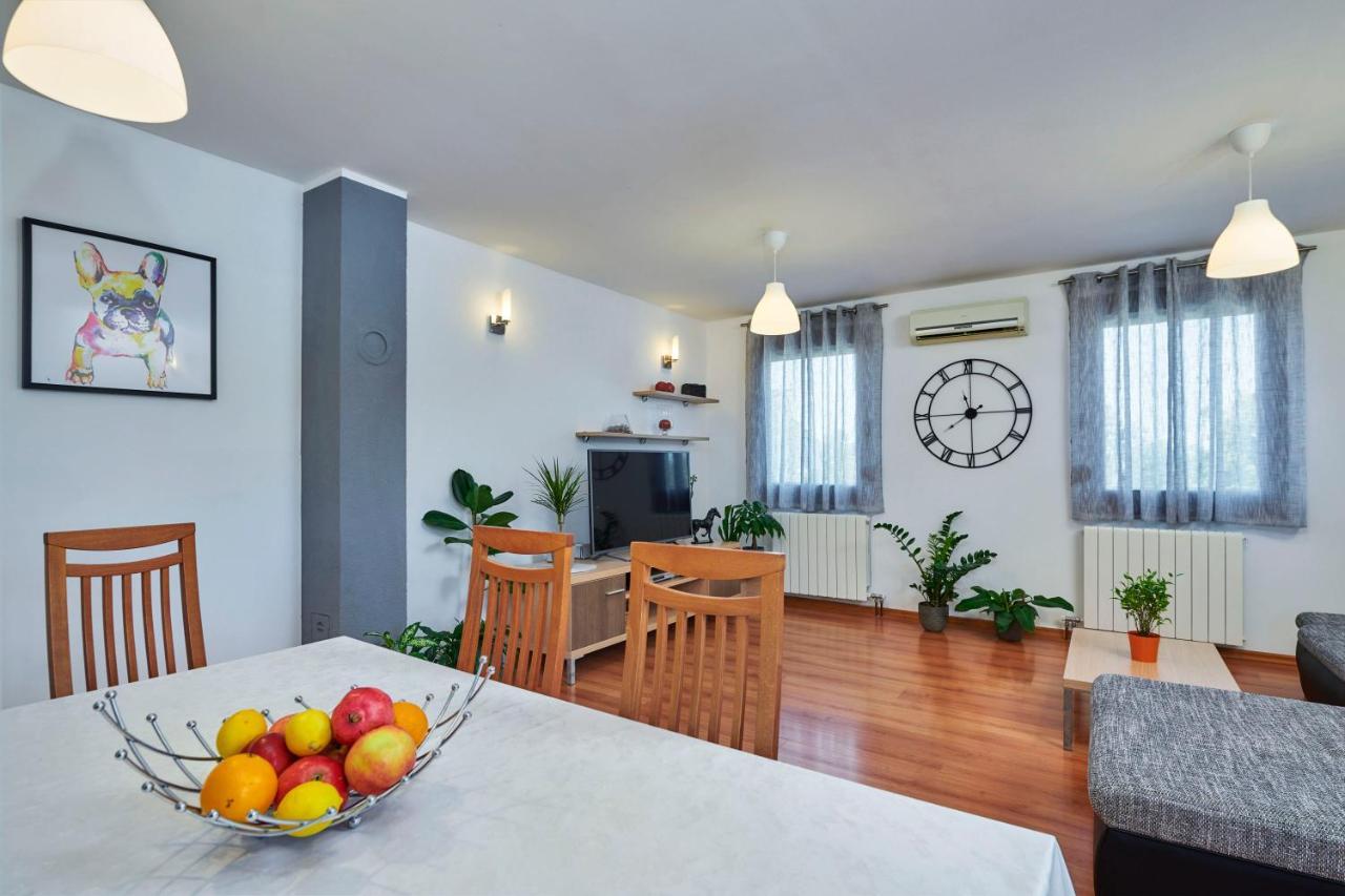 Holiday House Emma Burici Ngoại thất bức ảnh