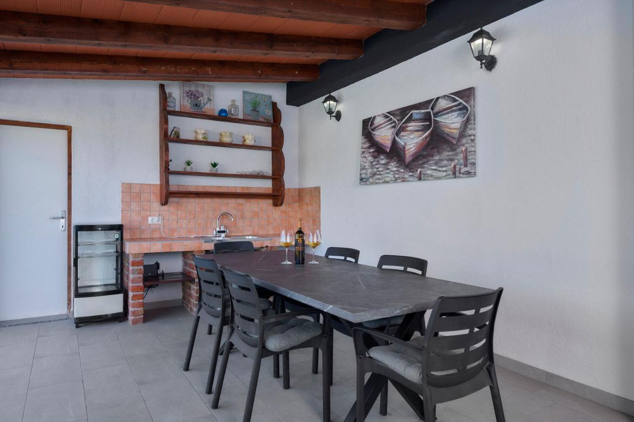 Holiday House Emma Burici Ngoại thất bức ảnh